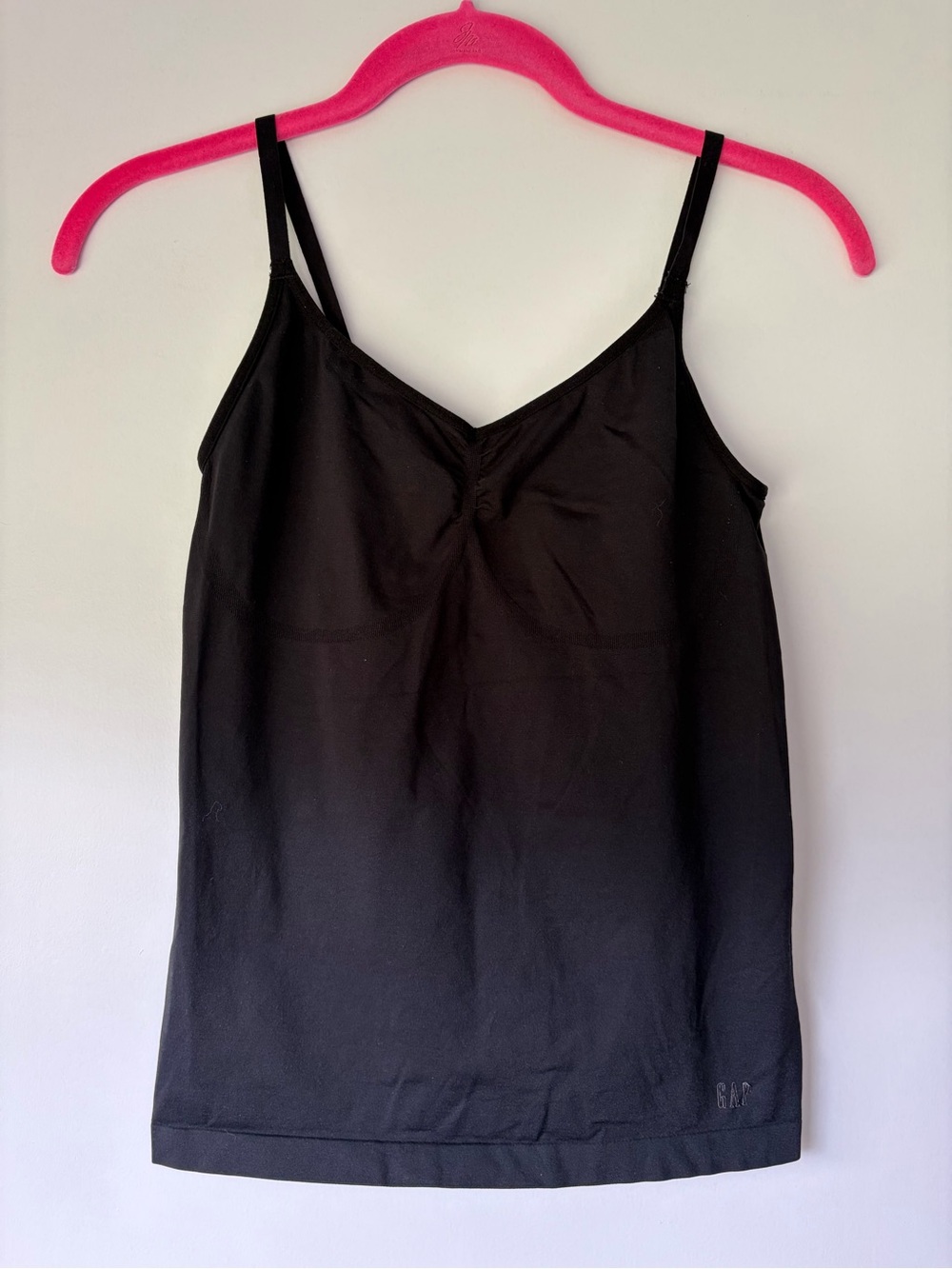 GapBody Original V-Neck Slim Fit Shaping Camisole with Thin Straps - Size L